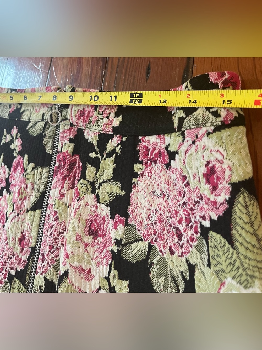 Anthropologie Maeve Floral Rose Pencil Skirt | Black Pink | M - Picture 8 of 10